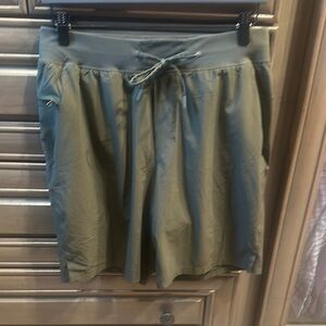 Lululemon THE short Olive Green Drawstring Large